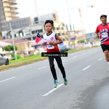 Runner Photo 6012785