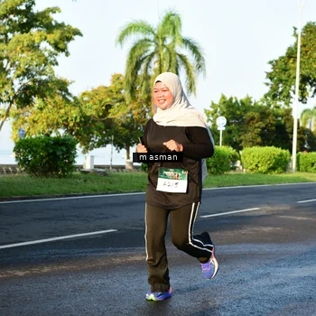 Runner Photo 6012787