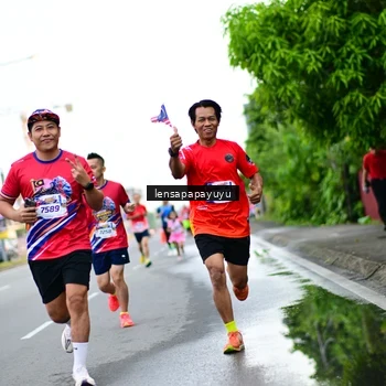 Runner Photo 6012789