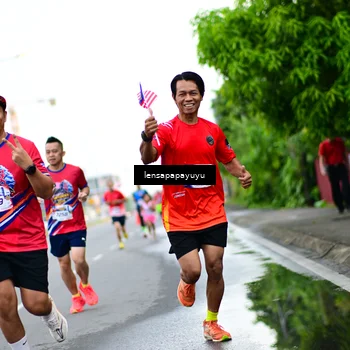 Runner Photo 6012799