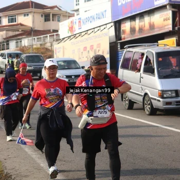 Runner Photo 6012811