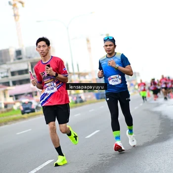 Runner Photo 6012824