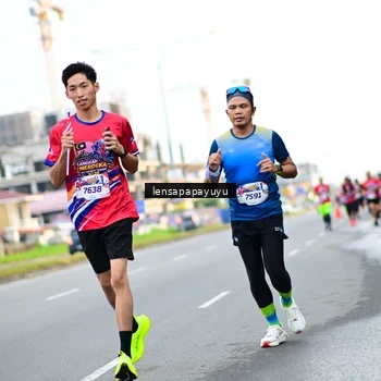 Runner Photo 6012830