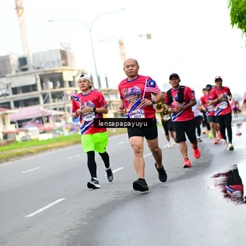 Runner Photo 6012839