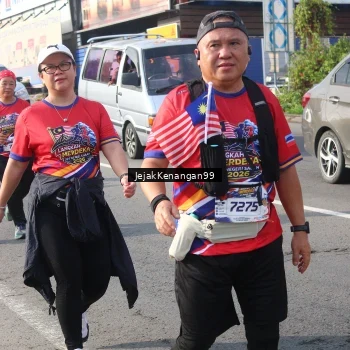 Runner Photo 6012840