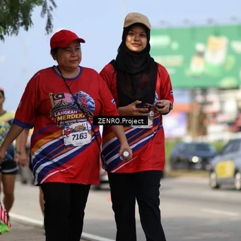 Runner Photo 6012843