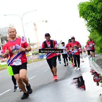 Runner Photo 6012850