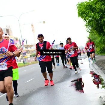 Runner Photo 6012861