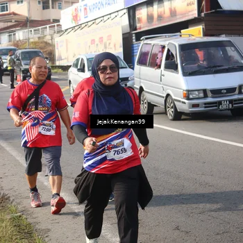Runner Photo 6012862