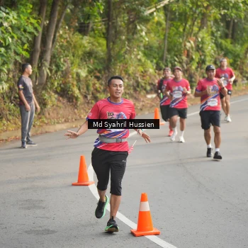 Runner Photo 6012886
