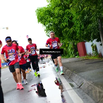 Runner Photo 6012890