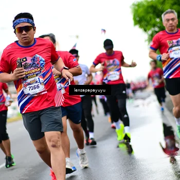 Runner Photo 6012900