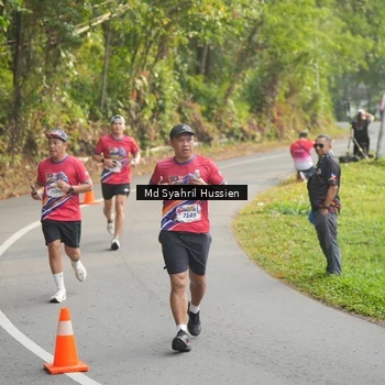Runner Photo 6012916
