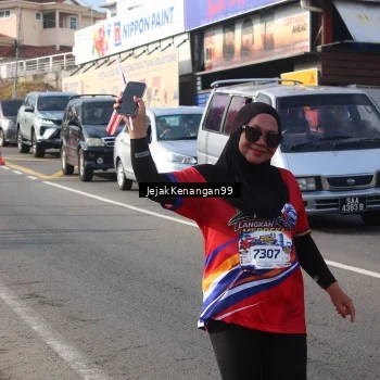 Runner Photo 6012917