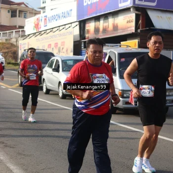 Runner Photo 6012918