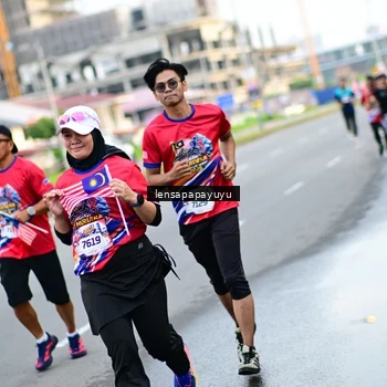 Runner Photo 6012963