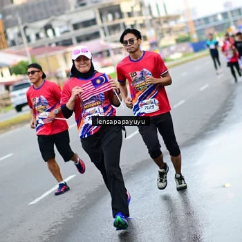 Runner Photo 6012972