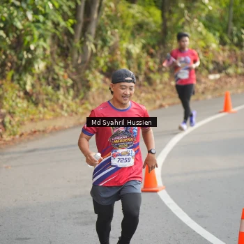 Runner Photo 6012994