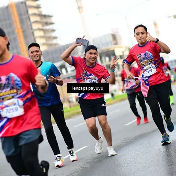 Runner Photo 6013051