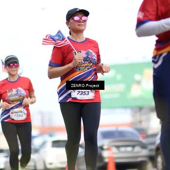 Runner Photo 6013076