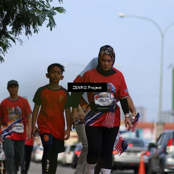 Runner Photo 6013146