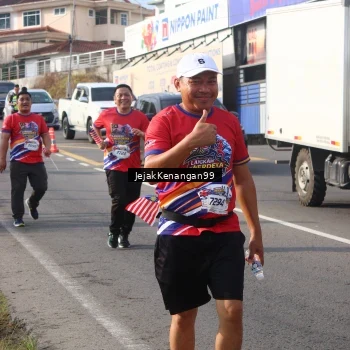 Runner Photo 6013174