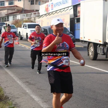 Runner Photo 6013179