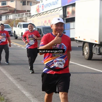 Runner Photo 6013201