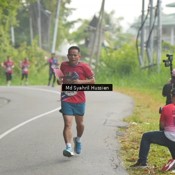 Runner Photo 6013210