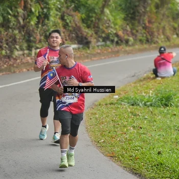 Runner Photo 6013249