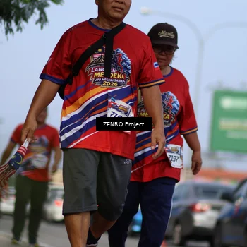 Runner Photo 6013324