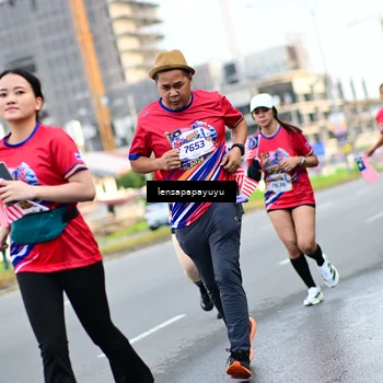 Runner Photo 6013346