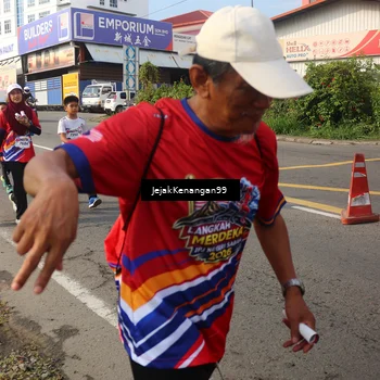 Runner Photo 6013354
