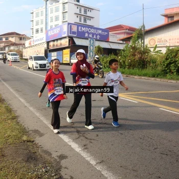 Runner Photo 6013356