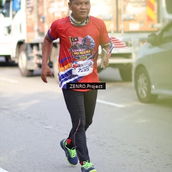 Runner Photo 6013414