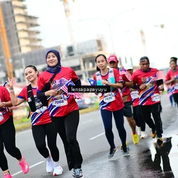 Runner Photo 6013416
