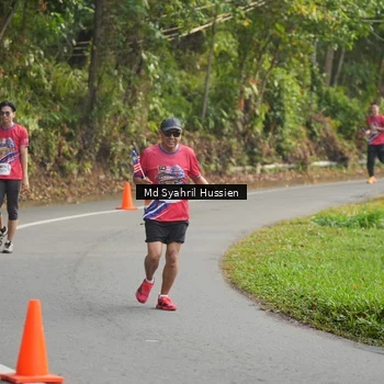 Runner Photo 6013450