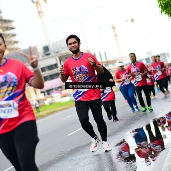Runner Photo 6013473