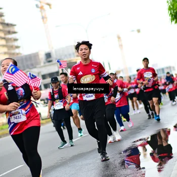 Runner Photo 6013516