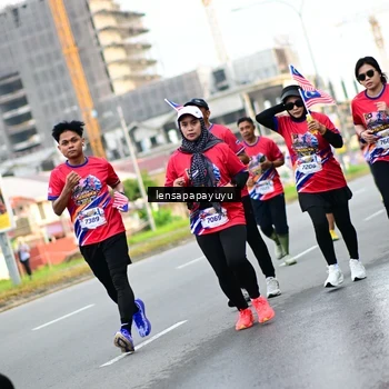 Runner Photo 6013610