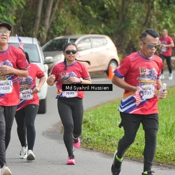 Runner Photo 6013634