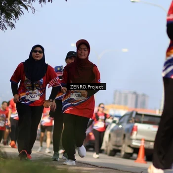 Runner Photo 6013638