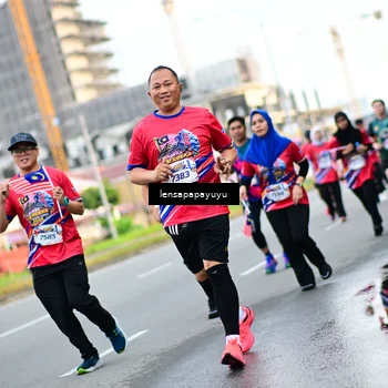 Runner Photo 6013692