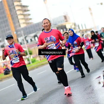 Runner Photo 6013695