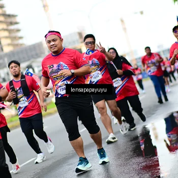 Runner Photo 6013754