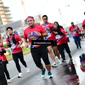 Runner Photo 6013758
