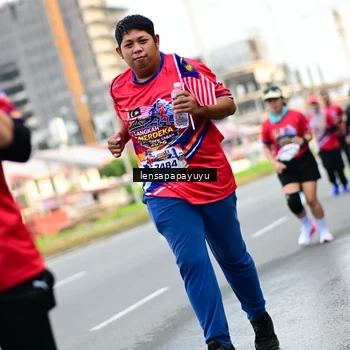 Runner Photo 6013813