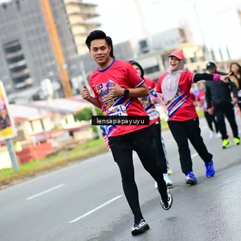 Runner Photo 6013823