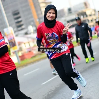 Runner Photo 6013849