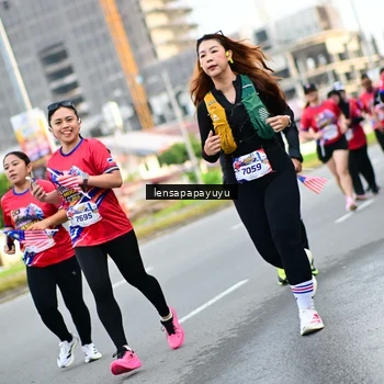 Runner Photo 6013852